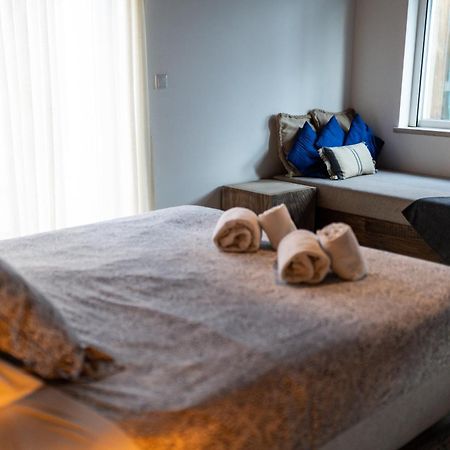 Alex Surf Hostel Baleal Bagian luar foto