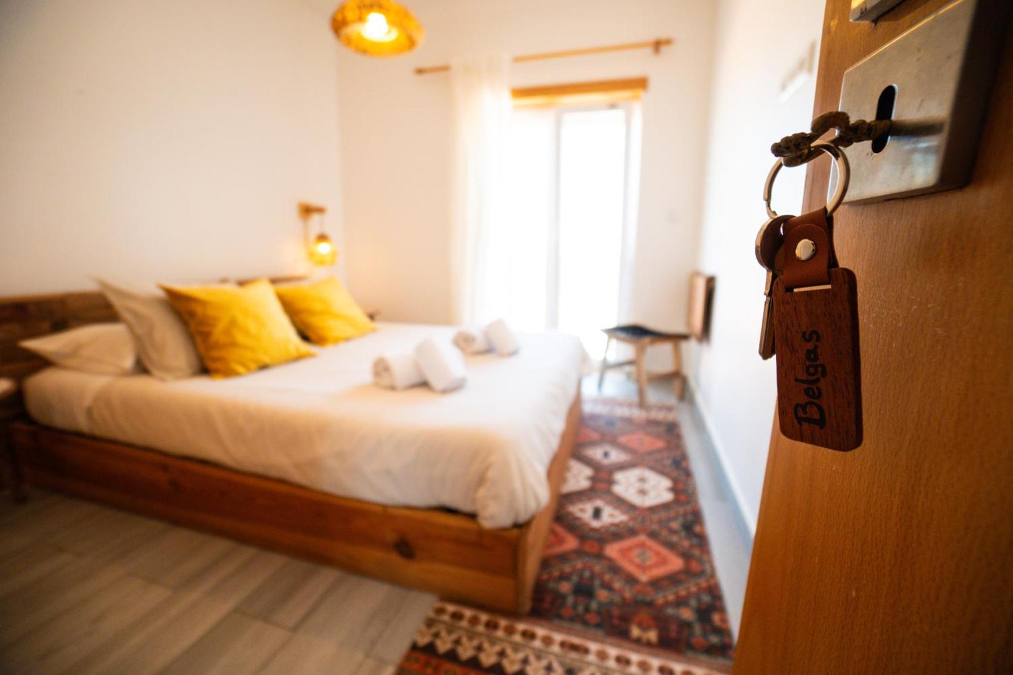 Alex Surf Hostel Baleal Bagian luar foto
