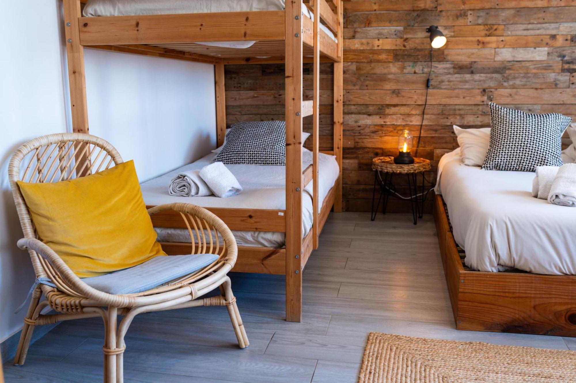Alex Surf Hostel Baleal Bagian luar foto