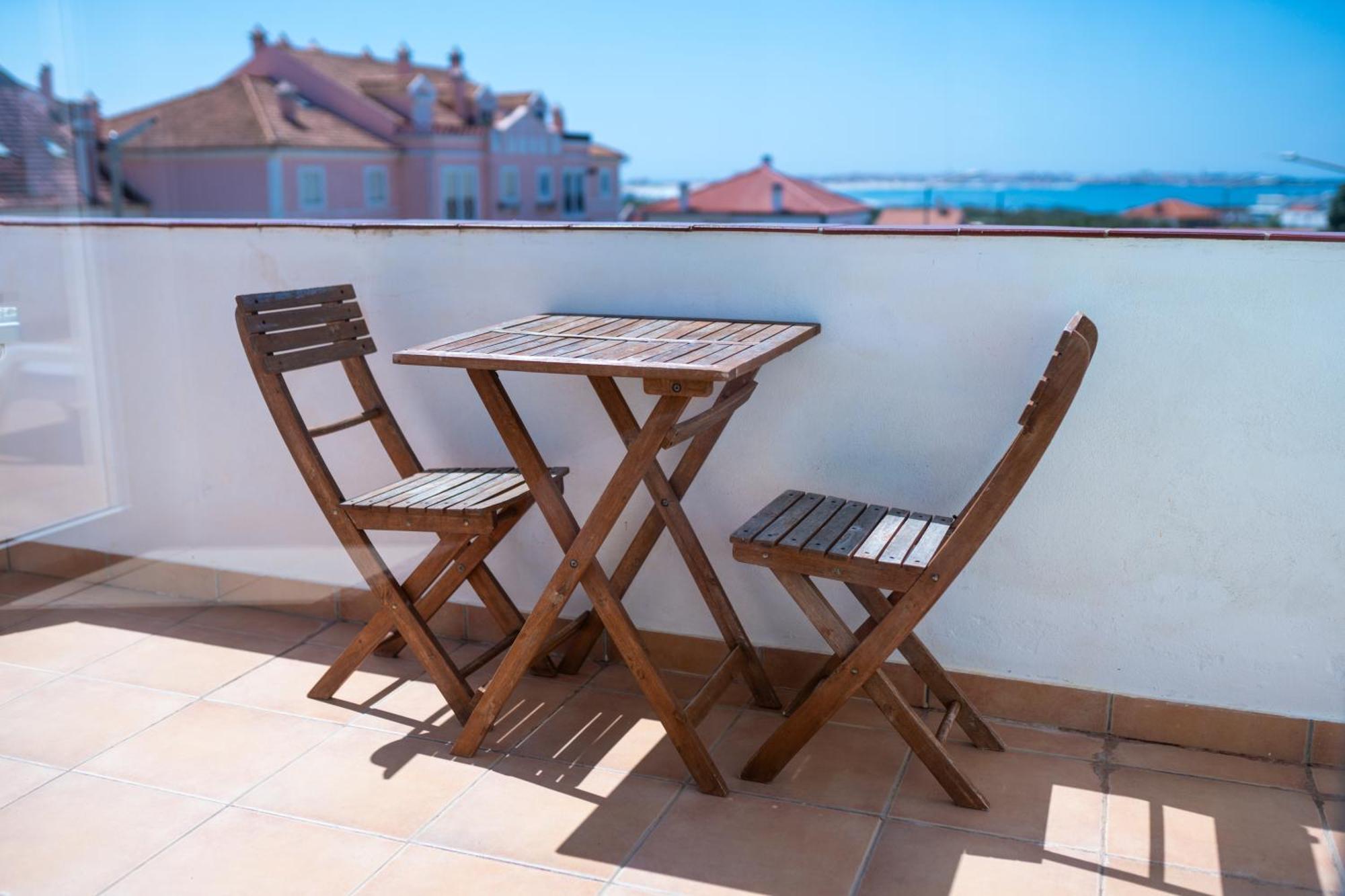Alex Surf Hostel Baleal Bagian luar foto